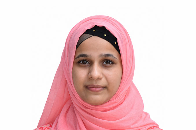 Portrait of Hina Saifi